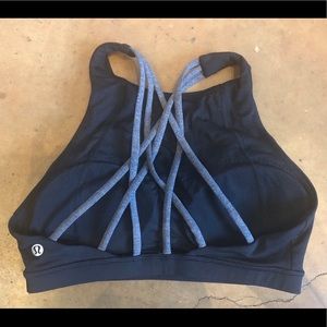Lululemon free to be serene bra size 6
